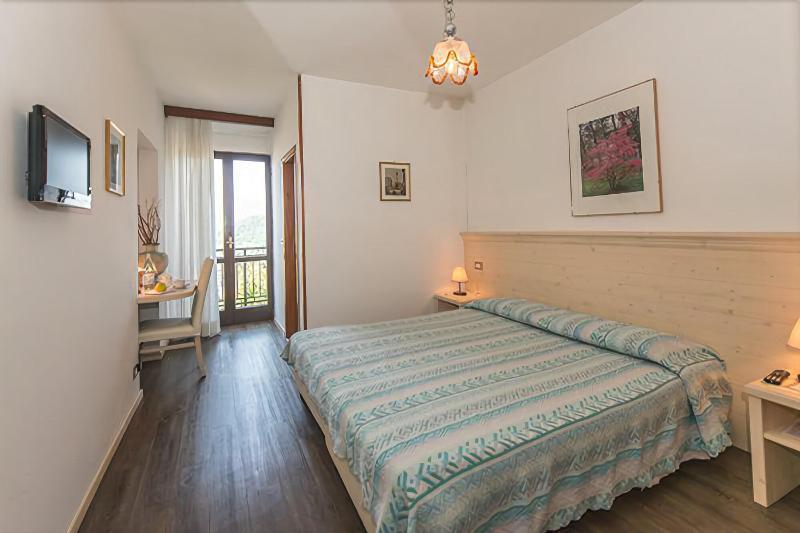 Albergo Antica Rosa ليفيكو ترمي المظهر الخارجي الصورة