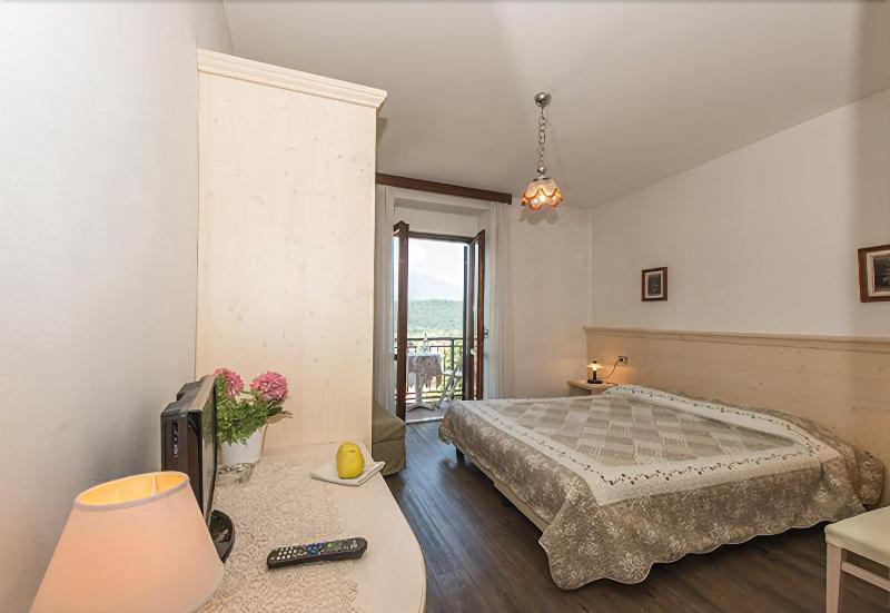Albergo Antica Rosa ليفيكو ترمي المظهر الخارجي الصورة