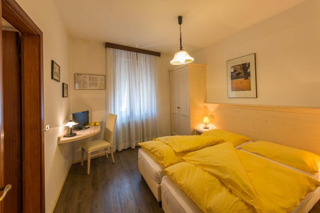 Albergo Antica Rosa ليفيكو ترمي المظهر الخارجي الصورة