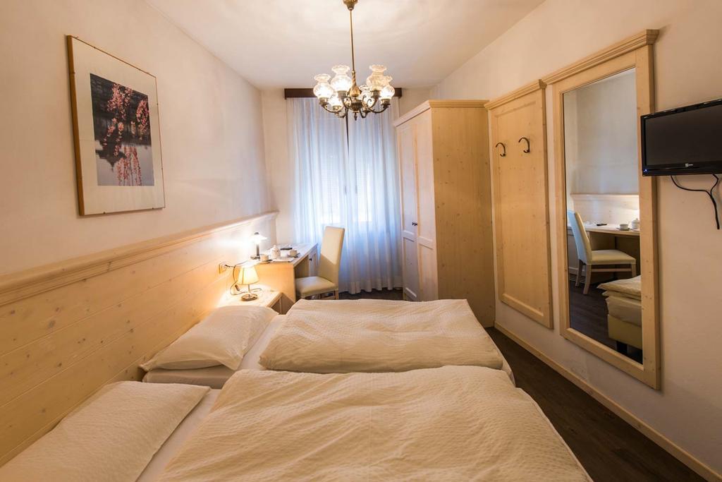 Albergo Antica Rosa ليفيكو ترمي المظهر الخارجي الصورة